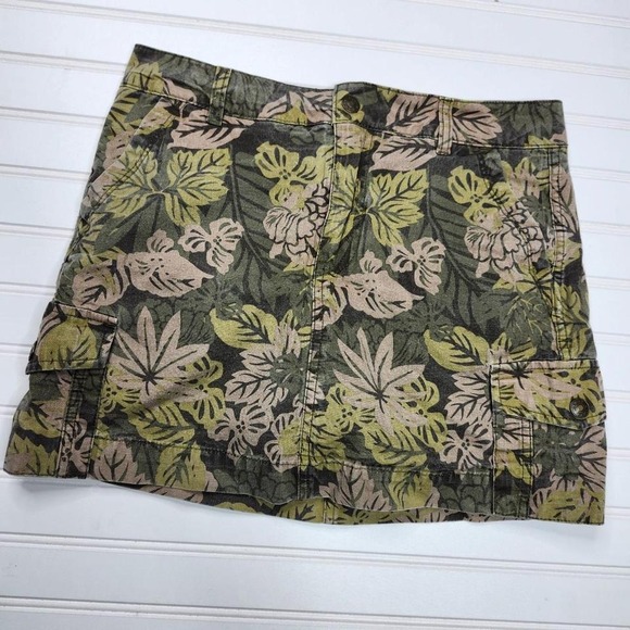 Kikit‎ Women's Tropical Leaf Skorts Size 4 - Picture 1 of 6
